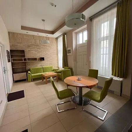 Soleil Apartman Szeged Apart Otel Segedin