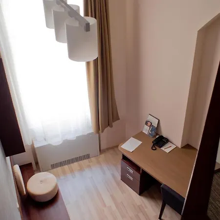 Apart Otel Soleil Apartman Szeged Segedin